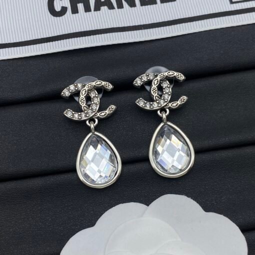Chanel new earrings - Image 4