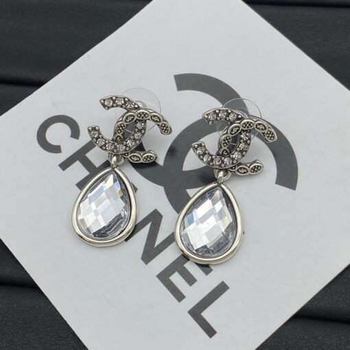 Chanel new earrings - Image 3