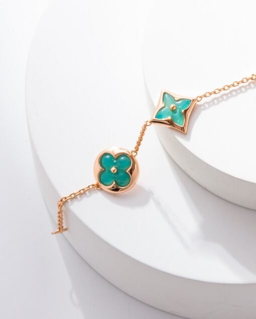 LV Color Blossom Series White Mother-of-Pearl Five-Flower Bracelet - Image 8