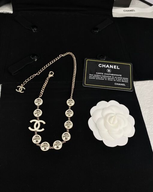 Chanel new style white oil dripping double c round mirror
 Glossy necklace Necklace - Image 7
