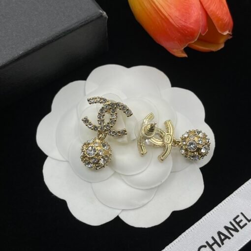 Chanel earrings - Image 4