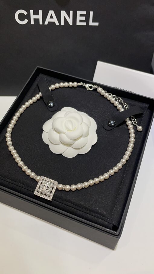 24s new pearl rhinestone square silver full diamond double C pearl necklace - Image 4