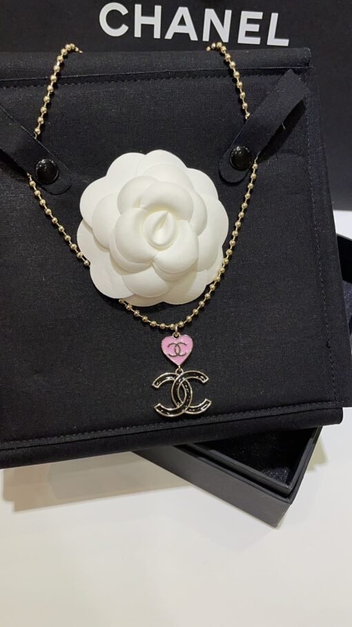 A new black enamel double C pink love light gold necklace - Image 6