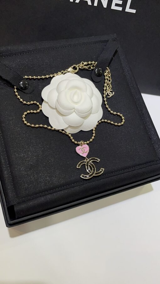 A new black enamel double C pink love light gold necklace - Image 4