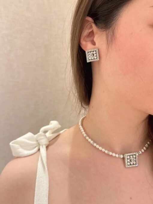 24s new pearl rhinestone square silver full diamond double C pearl necklace - Image 9
