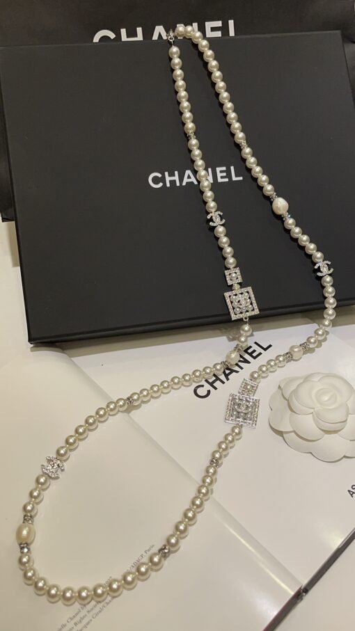 24s new hollow rhinestone pearl square double C perfume bottle necklace sweater chain - Image 8