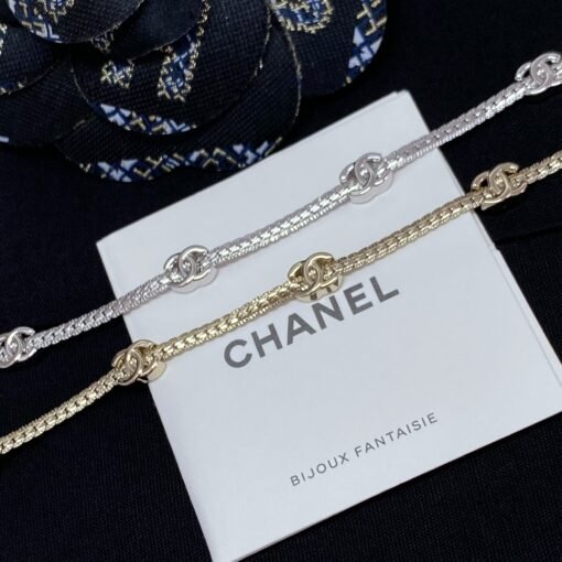 Chanel Snake Bone 5 Flowers Choker Snake Bone Necklace】 - Image 4
