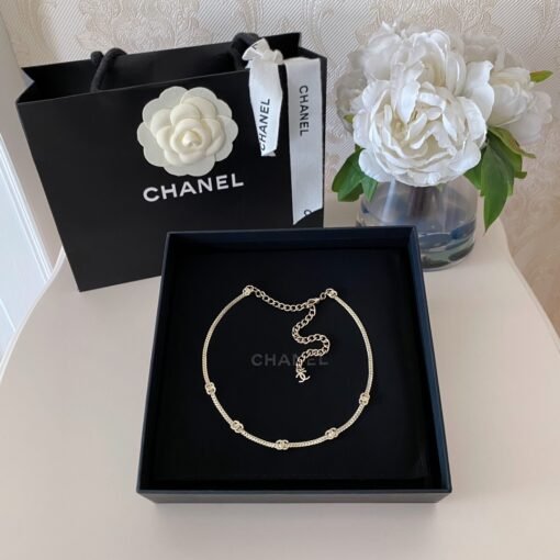 Chanel Snake Bone 5 Flowers Choker Snake Bone Necklace】