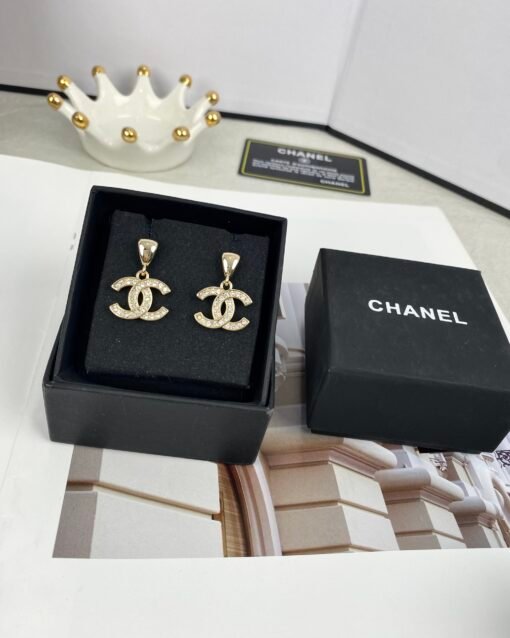 CHANE Chanel 2Newautumn New product glossy simple C letter full diamond pendant earrings