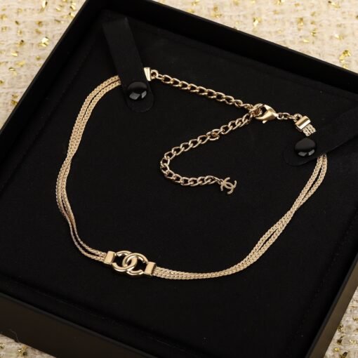 Chanel  Double Choker Snake Bone Double C Necklace】It is very heavy-duty, we are consistent with ZP, made of brass, the edges and corners of each letter are from ZP, and the chain is also customized ZP, which is really beautiful [ Desirable] The [witness] is a beautiful and explosive street combination with absolutely beautiful appearance and fashion! The rate of wearing is 100%! No matter how poor you are, you have to buy a series. You must have more PK ZP, and any version of PK finish is available [We produce] to place an order [witness] [witness] [witness] - Image 3