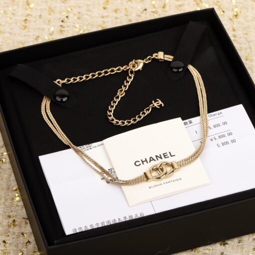 Chanel  Double Choker Snake Bone Double C Necklace】It is very heavy-duty, we are consistent with ZP, made of brass, the edges and corners of each letter are from ZP, and the chain is also customized ZP, which is really beautiful [ Desirable] The [witness] is a beautiful and explosive street combination with absolutely beautiful appearance and fashion! The rate of wearing is 100%! No matter how poor you are, you have to buy a series. You must have more PK ZP, and any version of PK finish is available [We produce] to place an order [witness] [witness] [witness] - Image 2