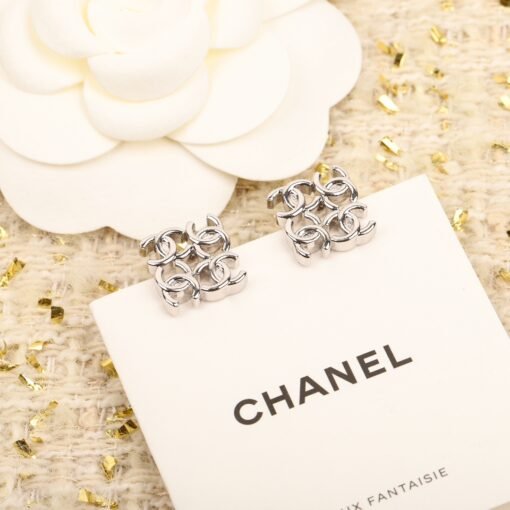 New products today
Chanel  Square C EarringsIt's so hot that it explodes, it's so beautiful that it's suffocating. I'm sorry that I use imported Swarovski diamonds, Invincible Heavy Industry, there are thousands of versions on the market, and various low versions are used to read pictures to make fake diamonds. There is also, you must compare more and just identify [we produce] [smile] [smile] has saved you thousands of oceans in minutes - Image 3