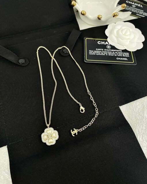 Chanel new style four-leaf clover pendant simple necklace - Image 5