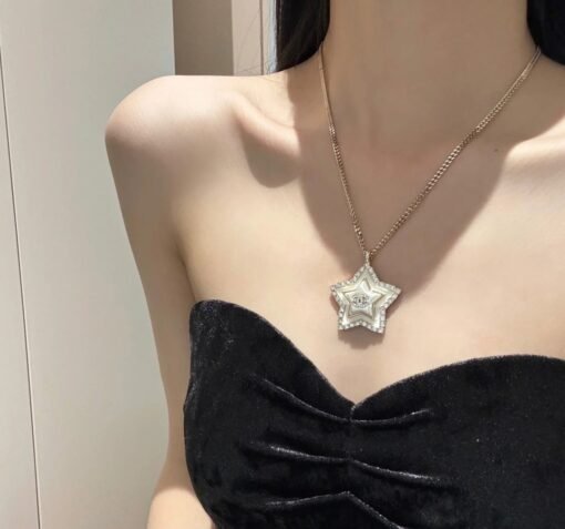 Chanel CHANE new five-pointed star pearl edge diamond diamond necklace - Image 3