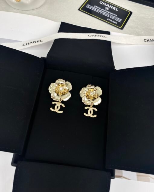 Chanel new style glossy flower shape C letter diamond-set earrings