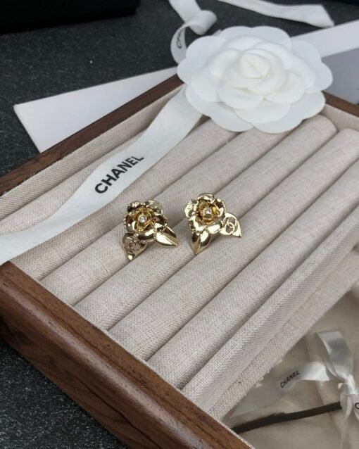 Chanel new style camellia flowers leaves hollow glossy earrings - Image 5
