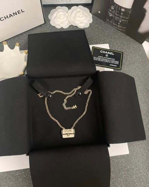Chanel new style black and white enamel bag necklace - Image 6
