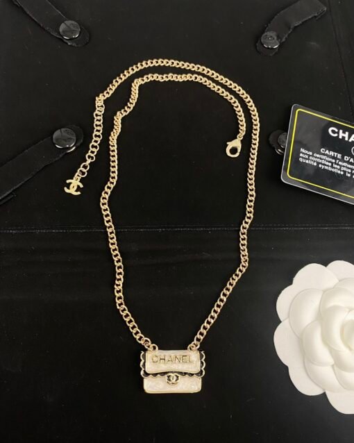 Chanel new style black and white enamel bag necklace - Image 3