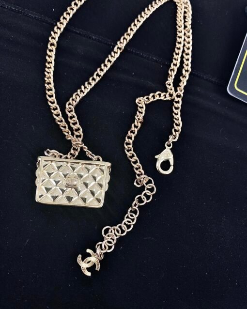 Chanel new style black and white enamel bag necklace - Image 5