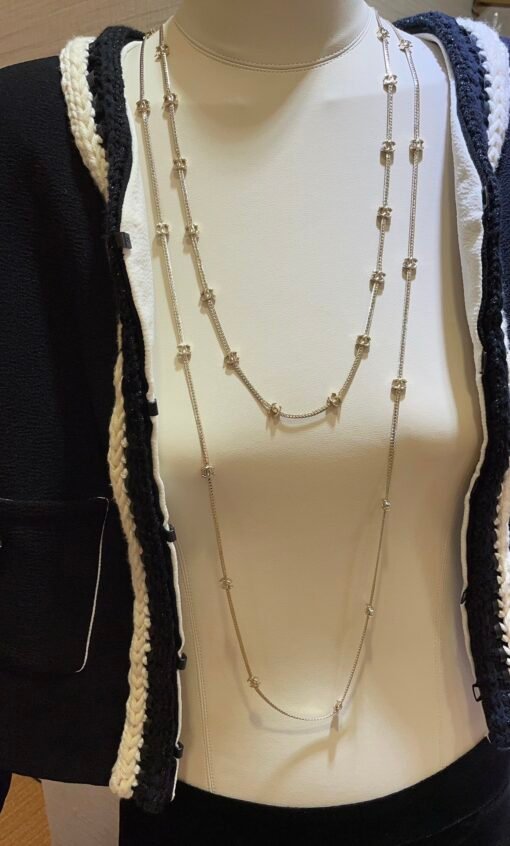 15 flowers arrive today
 24B new style fifteen flowers double C light gold snake bone chain long necklace sweater chain - Image 8