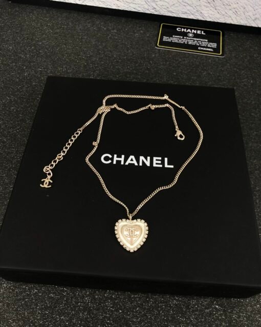 Chanel new style, high-end touching heart, oil-paired love necklace - Image 2