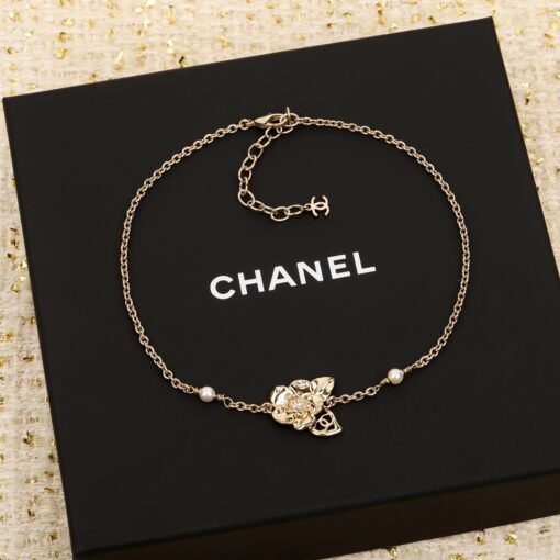 [Chanel  Camellia Necklace] It’s so hot that it explodes, it’s so beautiful that it’s suffocating. I’m sorry that I use imported Swarovski diamonds, Invincible Heavy Industry, there are thousands of versions on the market, and there are also various low versions that use fake diamonds when viewing pictures. You must compare more and just identify [we produce] [smile] [smile] has saved you thousands of oceans in minutes - Image 2