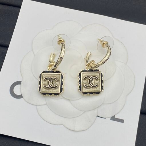 Chanel new earrings - Image 3
