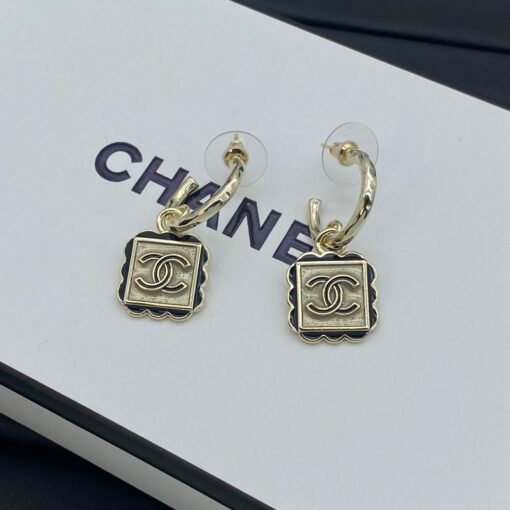Chanel new earrings - Image 5