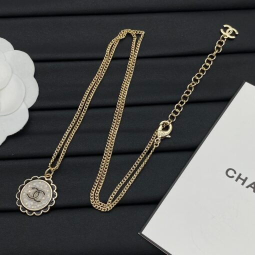 Chanel new necklace - Image 6