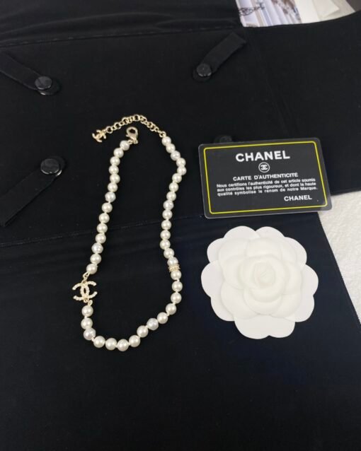 Chanel new style light gold C-full diamond pearl necklace
Elegant style of a famous lady - Image 2
