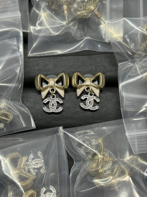 Chanel new bow color-blocking double C stud earrings