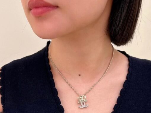 Chanel new light gold bow silver two-color full diamond necklace - Image 9