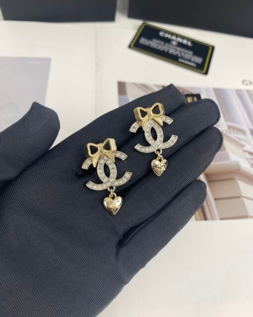 Chanel new style gold bow silver double c full diamond earrings - Image 2