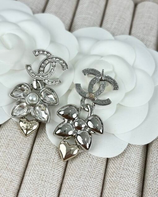 Chanel new style silver wheat ear diamond light gold love pendant earrings - Image 6
