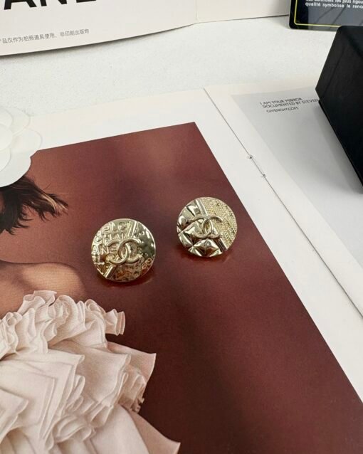 Chanel new style, light gold round relief, diamond letter earrings - Image 2