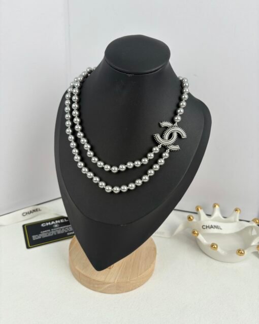 Chanel new product ancient silver resin double-layer gun color pearl necklace