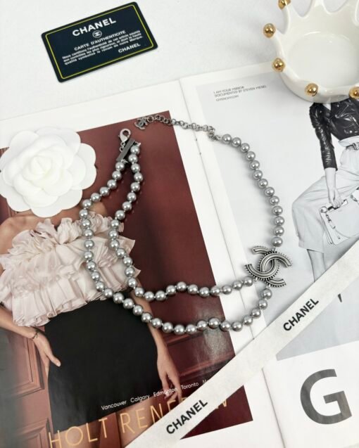Chanel new product ancient silver resin double-layer gun color pearl necklace - Image 5