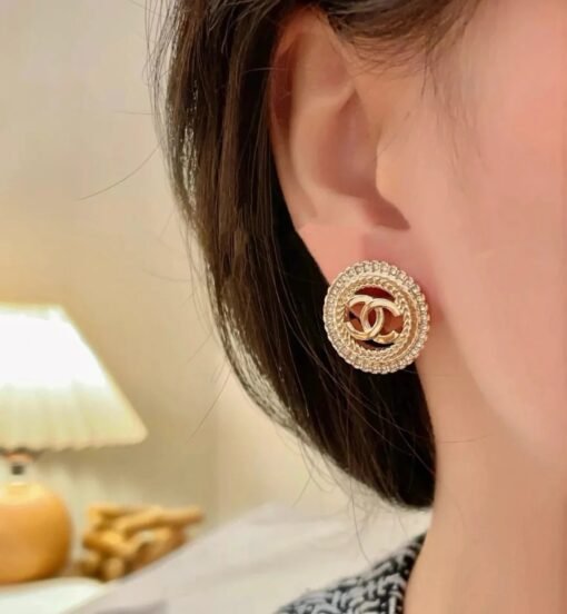 Chanel new round hollow diamond glossy double C inlaid diamond earrings - Image 2