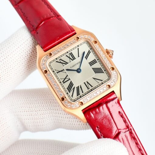 CARTIER Watch omen's Santos Series
Cartier's super masterpiece, counter designer teamed up
Parameters are synchronized with the original
Hiring Cartier designers at a high price to make counter-synchronized case 1:1 size w - 图片 4