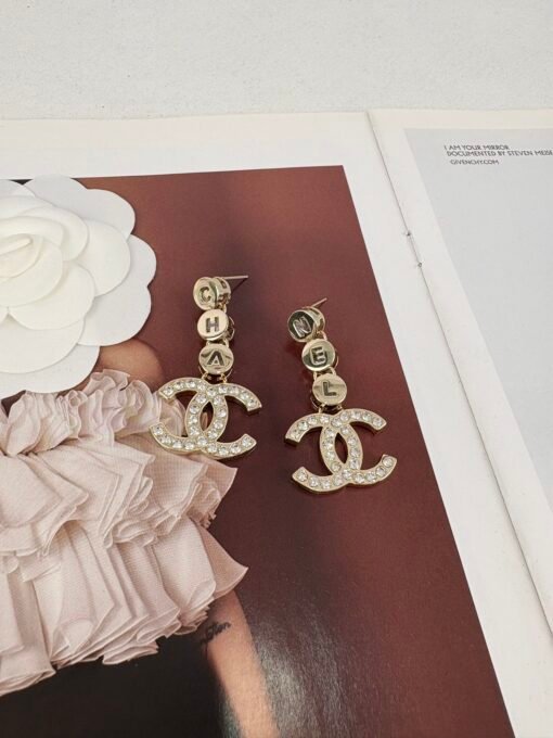 Chanel new light gold rhinestone hollow double c letter pendant earrings - 图片 2