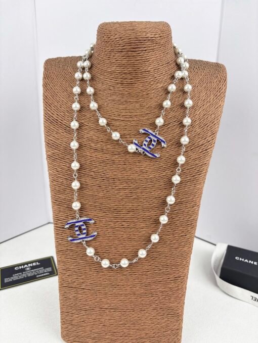 Chanel new style blue enamel C-diamond letters pearl fashion necklace sweater chain - Image 6