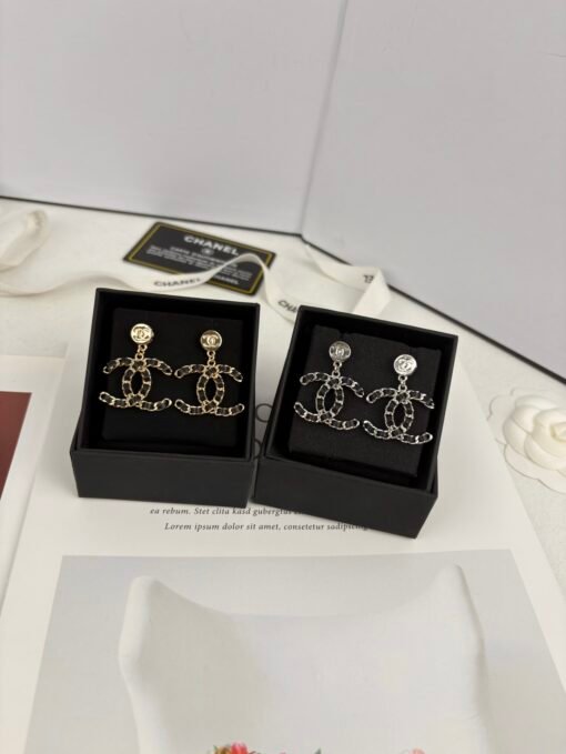 Chanel new style gold and silver high-end feeling double C-wearing leather earrings - 图片 4