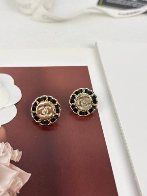 Chanel new style light gold round leather simple fashionable earrings - 图片 6