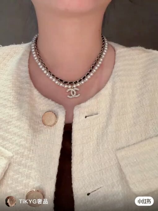 Chanel new double-layer leather pearl double-c rhinestone necklace