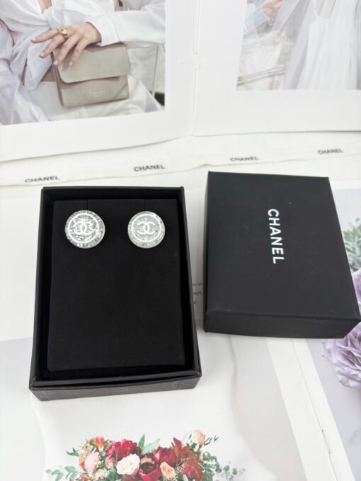 Chanel new style sequins round acrylic letters high-end
Resin Earrings - 图片 8