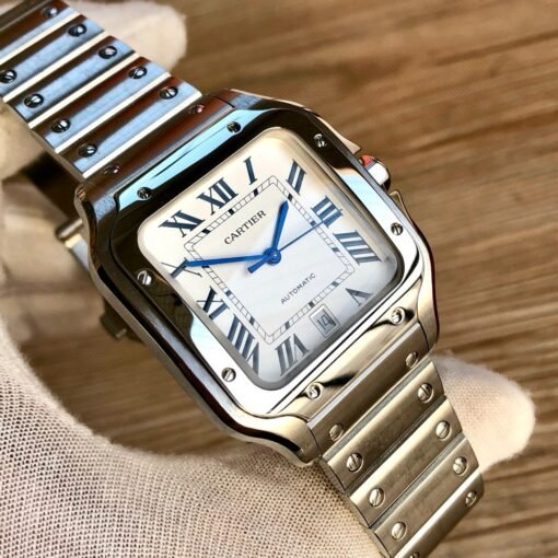 The latest Cartier Santos WSSA0013 series is the latest model of the year. - Image 2