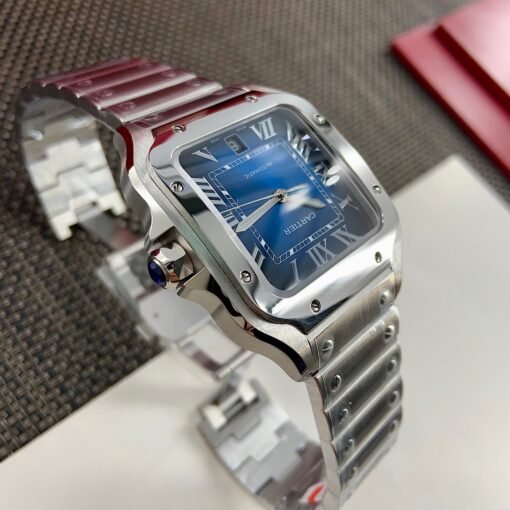 The latest Cartier Santos WSSA0013 series is the latest model of the year. - Image 4