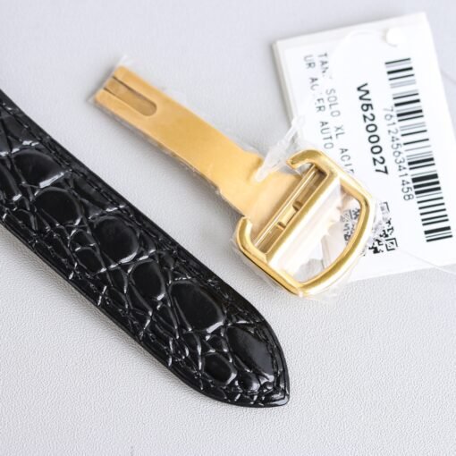 The newatchproduct released Cartier TANK British small tank mechanical version,
Size 27X37,
Stable loading performance zero-repair automatic machinery,
1:1 exquisitely created, the dial is simple and elegant,
Matched with imported calfskin, original folding buckle,
Ladies' classic w - Image 9