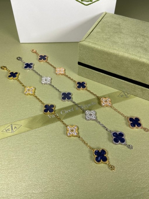 Van Cleef Arpels Bracelet VCA Petroleum Blue Stone Diamond Bracelet Platinum Gold Rose Gold