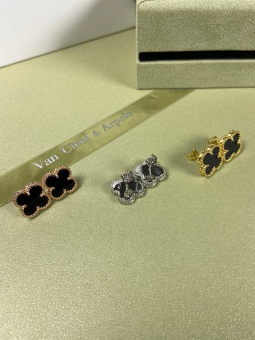 Van Clerk Arpels Stud Earrings VCA Four-leaf clover Medium Black Agate Earrings Platinum Gold Rose Gold - 图片 2